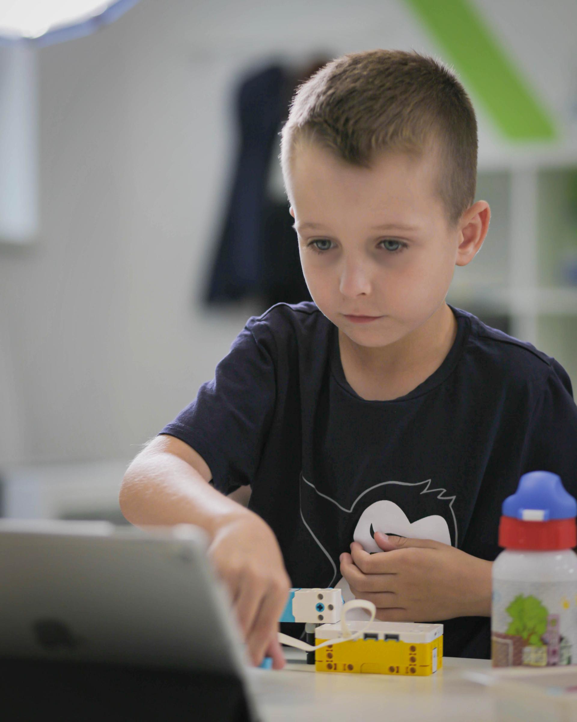 ROBOKIDS