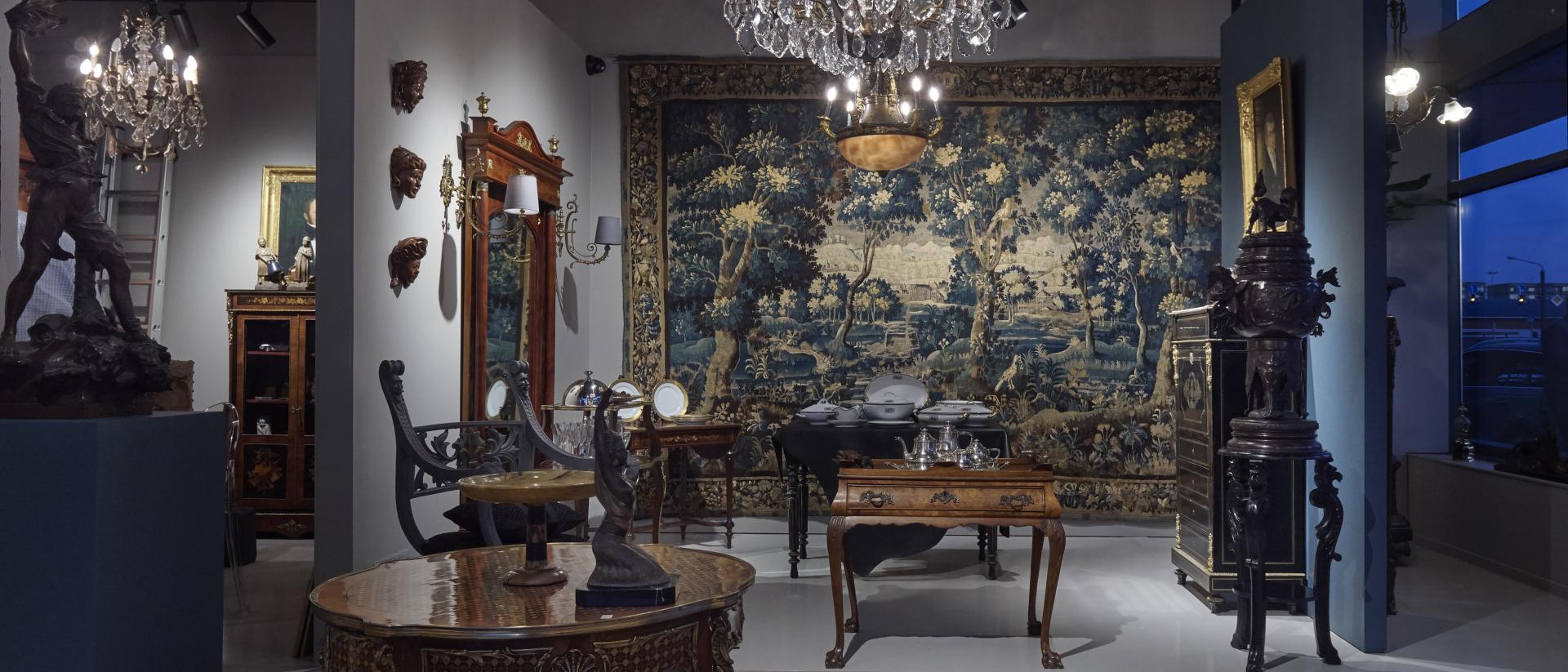 GAZA ANTIQUES