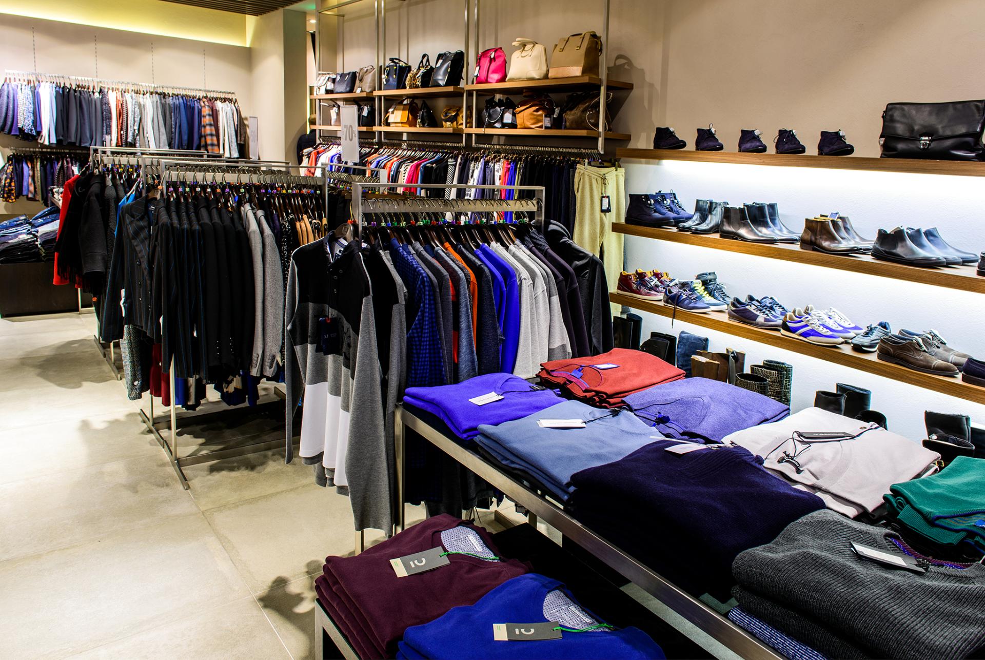 Outlet Space