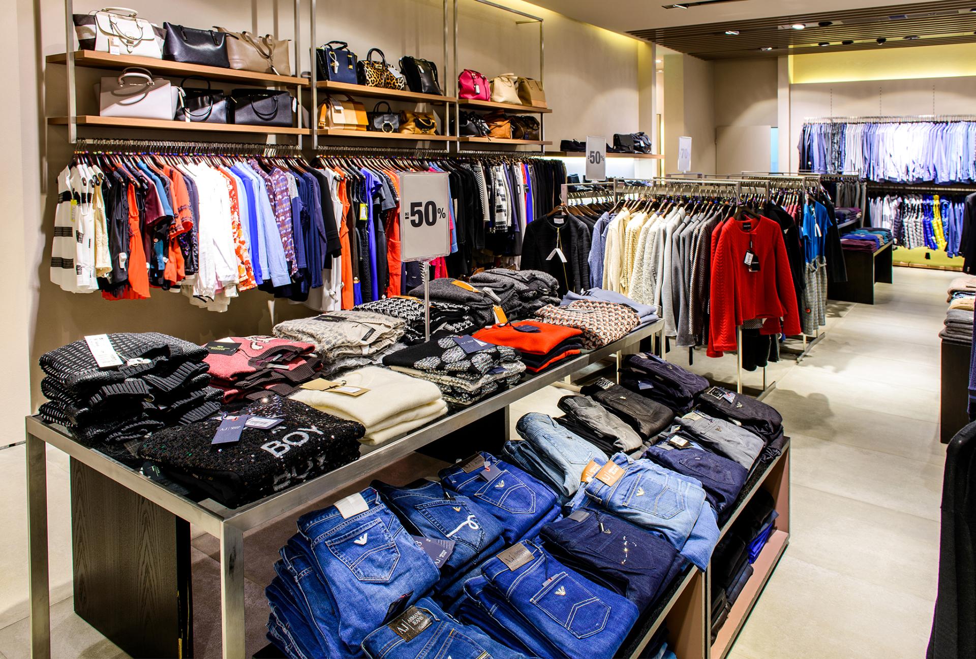 Outlet Space